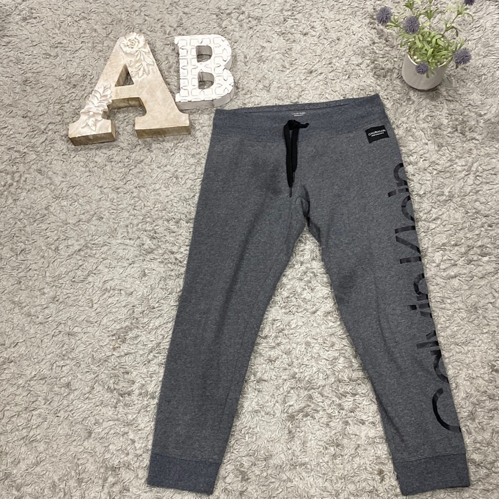 Calvin Klein Men's Jogger, Gray with logo print on the side (Medium)
